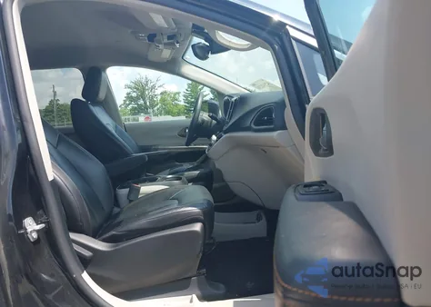 2017 Chrysler Pacifica Touring-L from USA, damaged, VIN 2C4RC1BGXHR535224